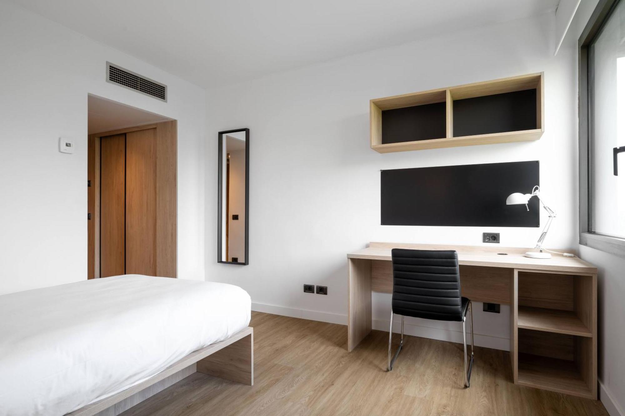 Micampus Pamplona Student Residence Kültér fotó